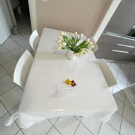 Torakiki's Linate Airport M2 Lambrate Apartamento Milão